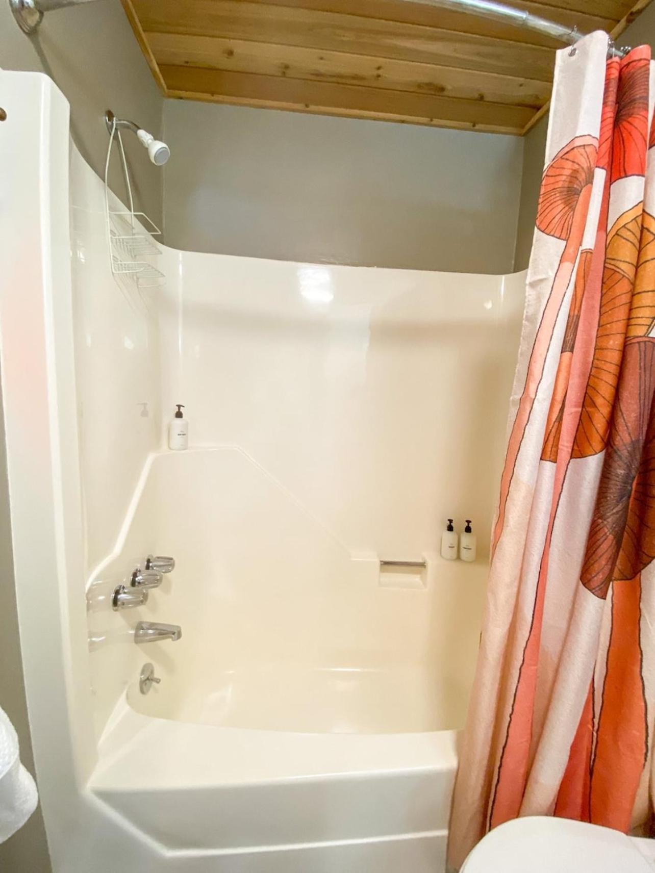Cozy Retreat Just Minutes From Beech Mountain Villa Екстериор снимка